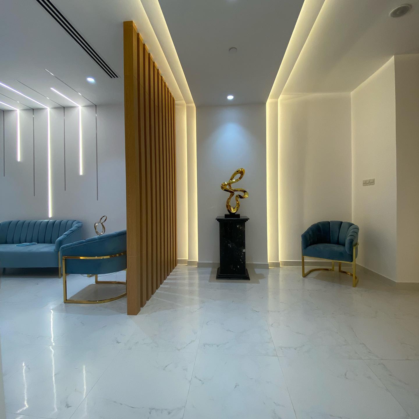 Quiet lounge with sculpture